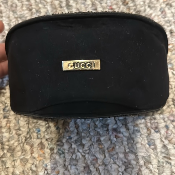 Beautiful Gucci brown gradient sunglasses with suede case and cloth! - Picture 9 of 12